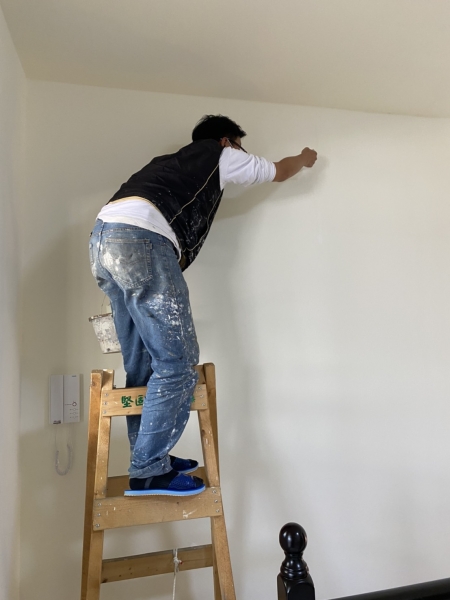 『頤然居』保固期滿前，特別再增加為各住戶之牆面做免費檢查修整服務!